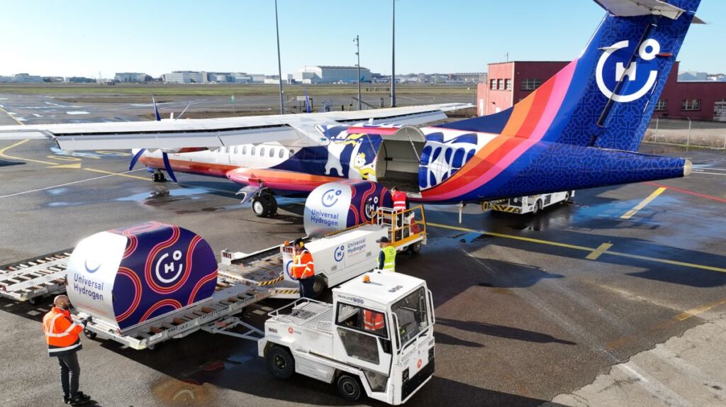 Universal Hydrogen Plans First Flight for Climate-Friendly Air Travel