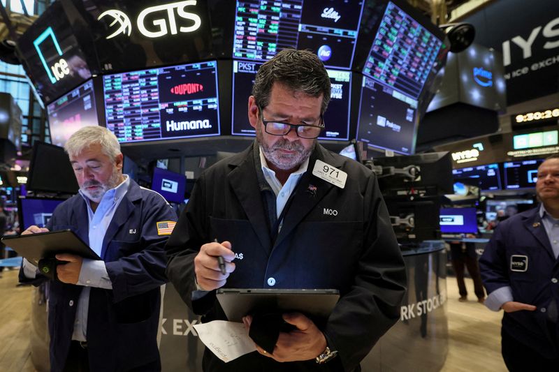 Wall Street stocks mixed, dollar gains with data; Fed, earnings in the wings