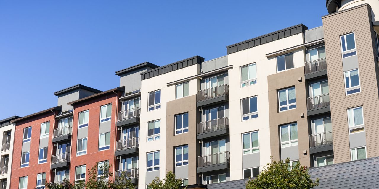 : ‘California is behind the rest of the country’: A new bill aims to limit security deposits for renters