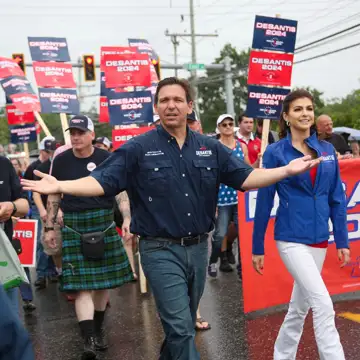 DeSantis Laughs Off Concerns About His Campaign