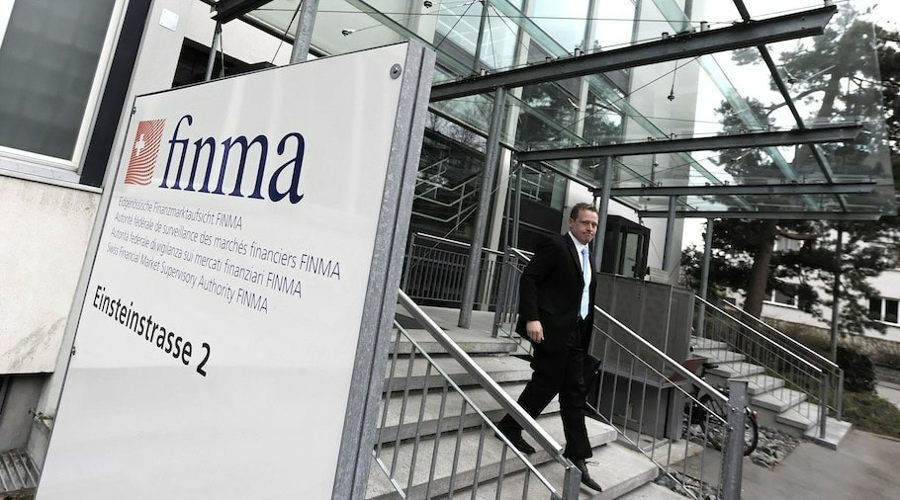 Swiss FINMA Licensing Surge: 950 Portfolio Managers and Trustees Get the Green Light