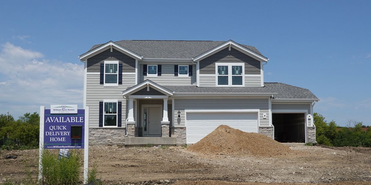 : Mortgage rates could hit 8%, economists say, citing a worrying sign not seen since the Great Recession
