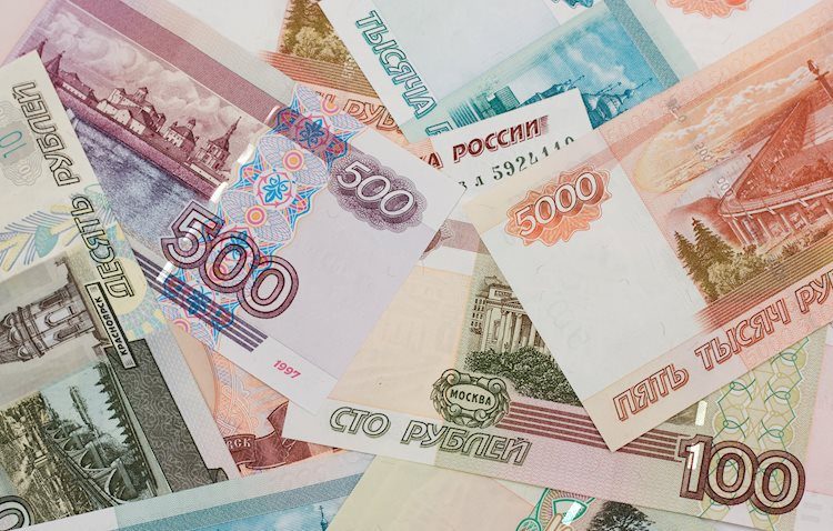 USD/RUB gains traction above the 97.00 area, investors await US economic data