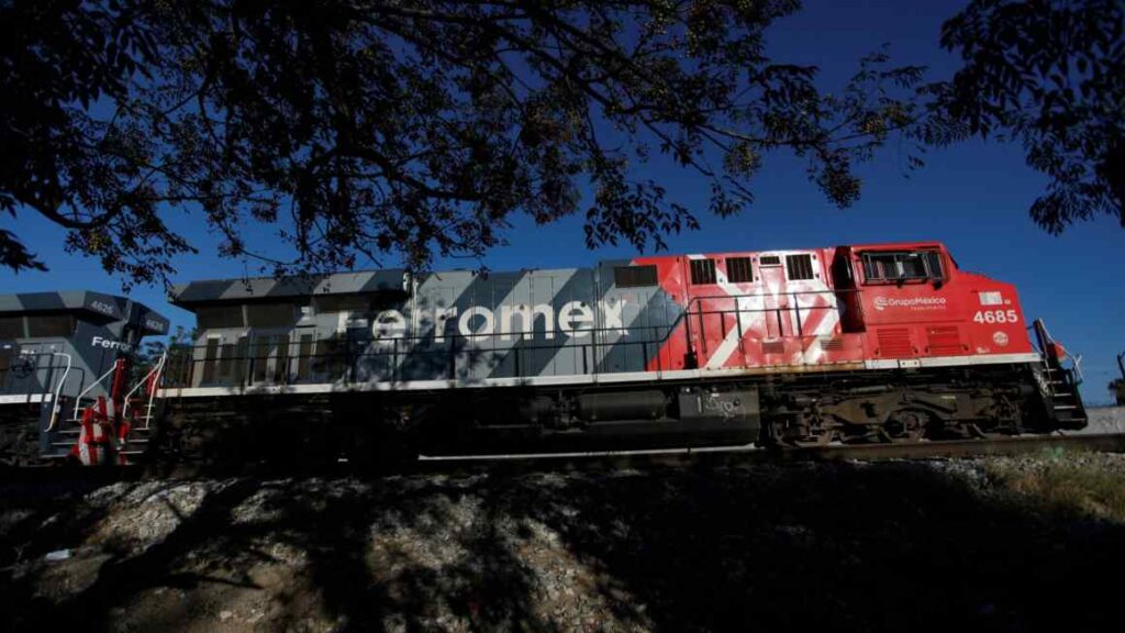 Thousands of tonnes of cargo hit by US migrant surge, say freight companies