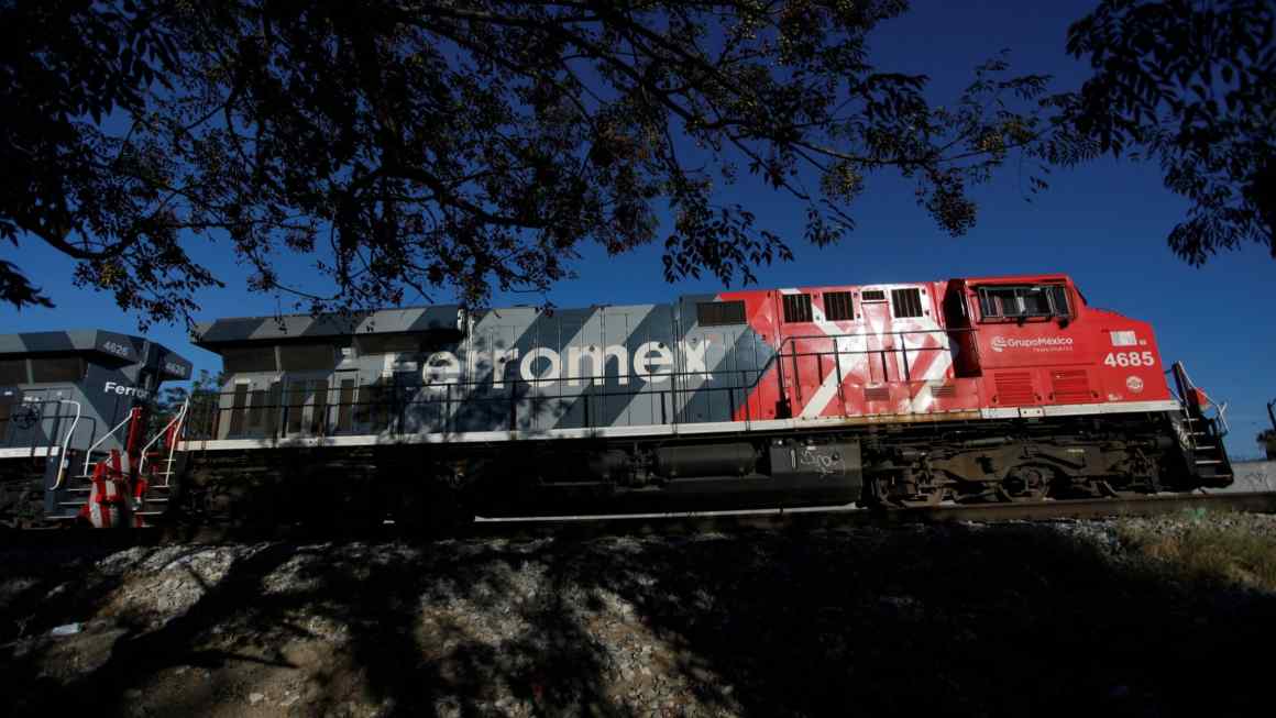 Thousands of tonnes of cargo hit by US migrant surge, say freight companies
