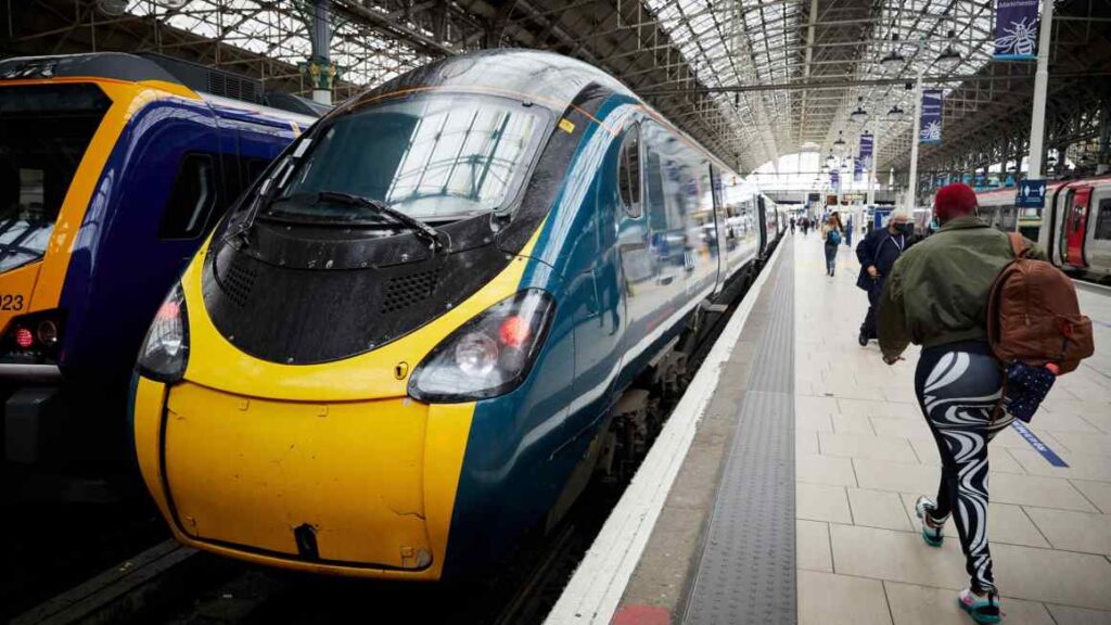 Greater Manchester mayor proposes compromise on HS2 rail line