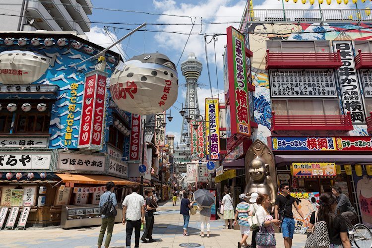 Japan’s Suzuki: Watching currency moves “cautiously”