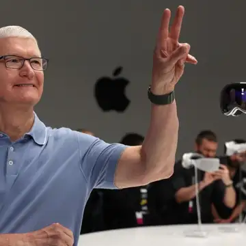 Apple CEO Tim Cook Offloads $88 Million Of Shares