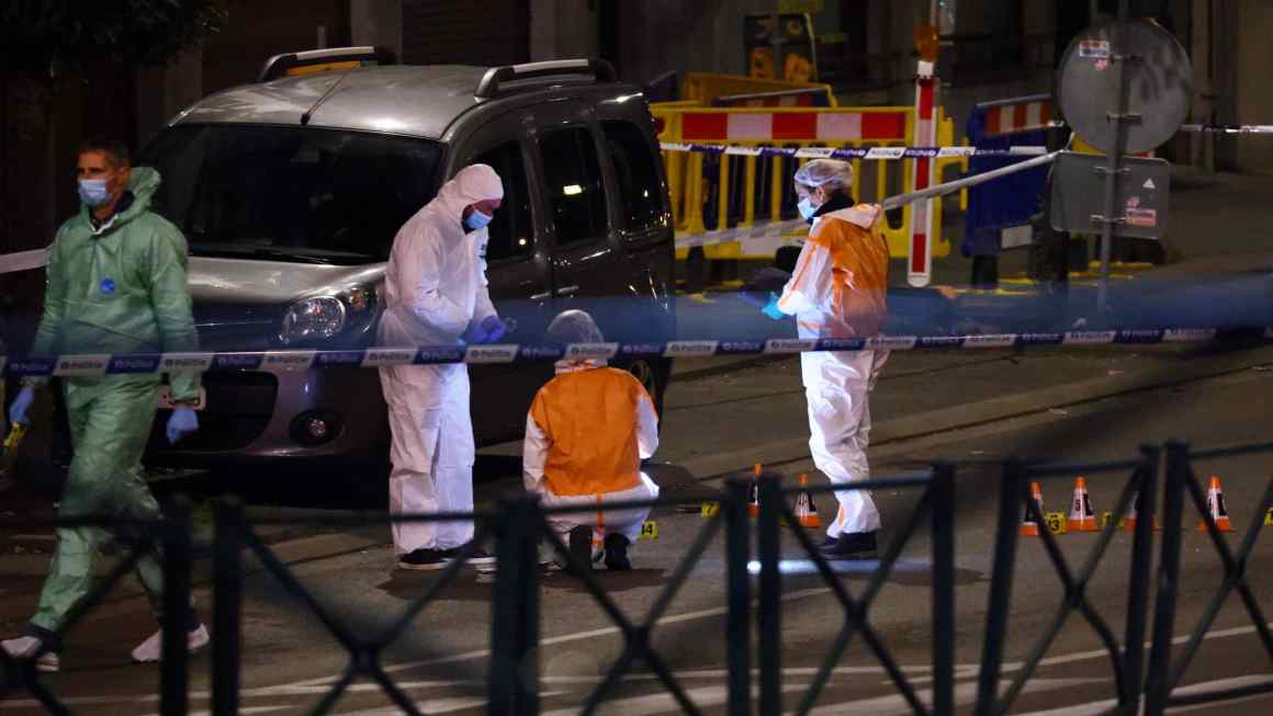 Suspect shot after terrorist attack in Brussels kills two