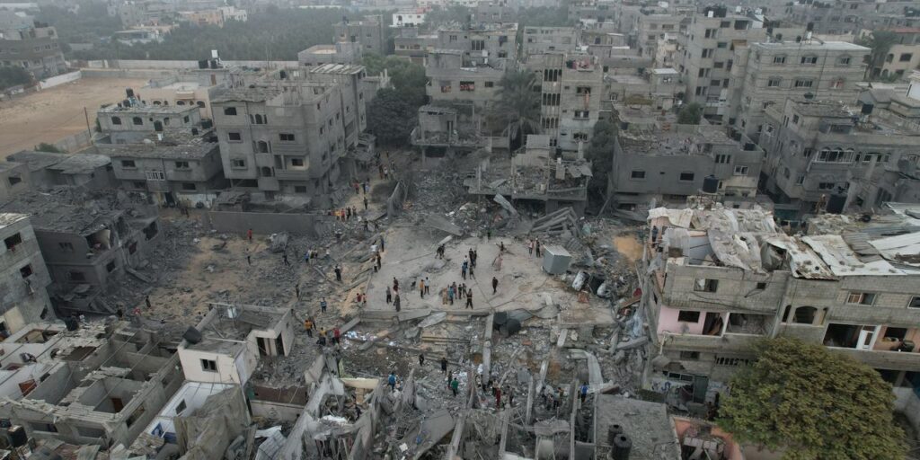 Israeli Ground Operation Pushes Deeper Into Gaza