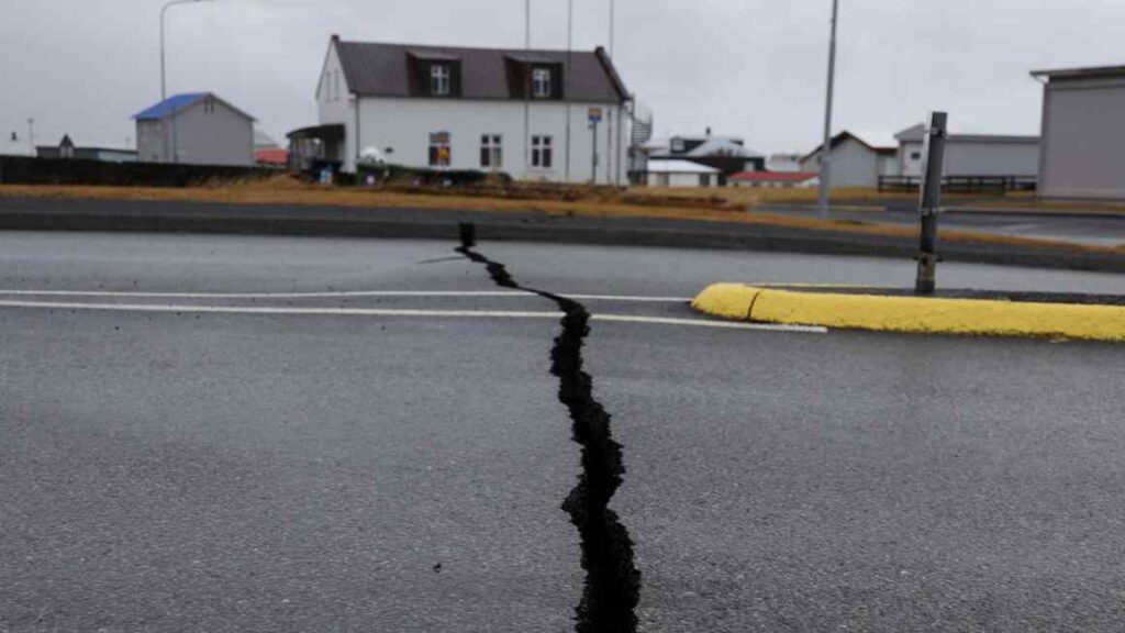 Iceland declares state of emergency as it braces for volcanic eruption