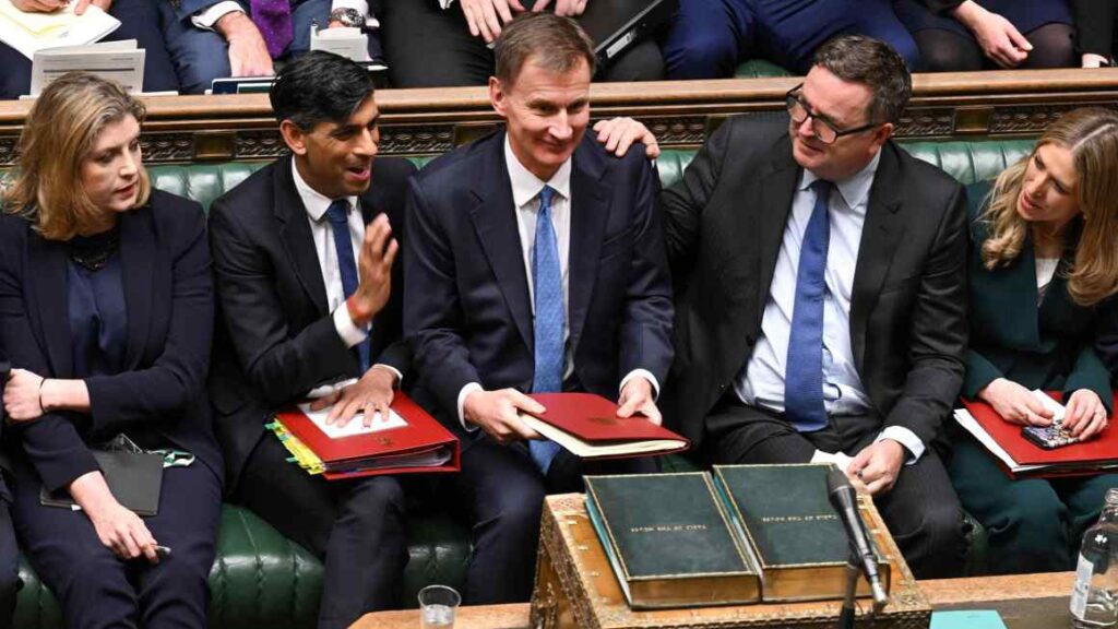 A Tory chancellor walks into a bar . . . 