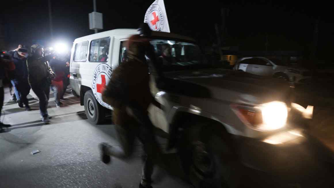 Hamas and Israel swap hostages and prisoners after stand-off is resolved