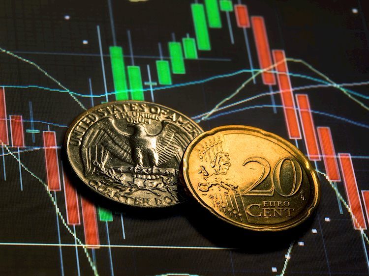 EUR/USD remains capped below 1.0950, eyes on Eurozone inflation, US GDP data