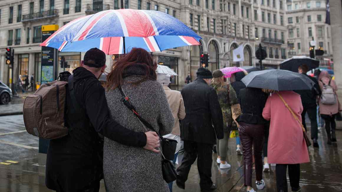 UK urged to use ‘superpower’ strength in services to boost living standards