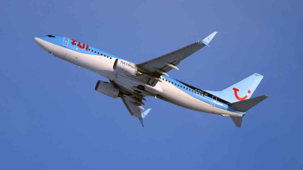 Tui considers delisting from London
