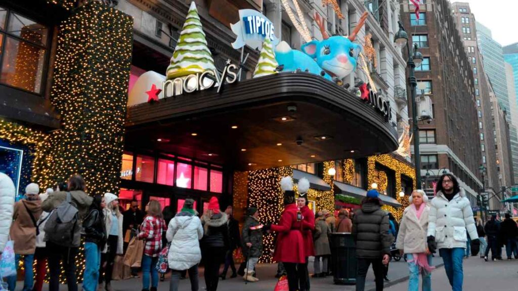Rejoice that Santa Claus gives prime delivery to everyone
