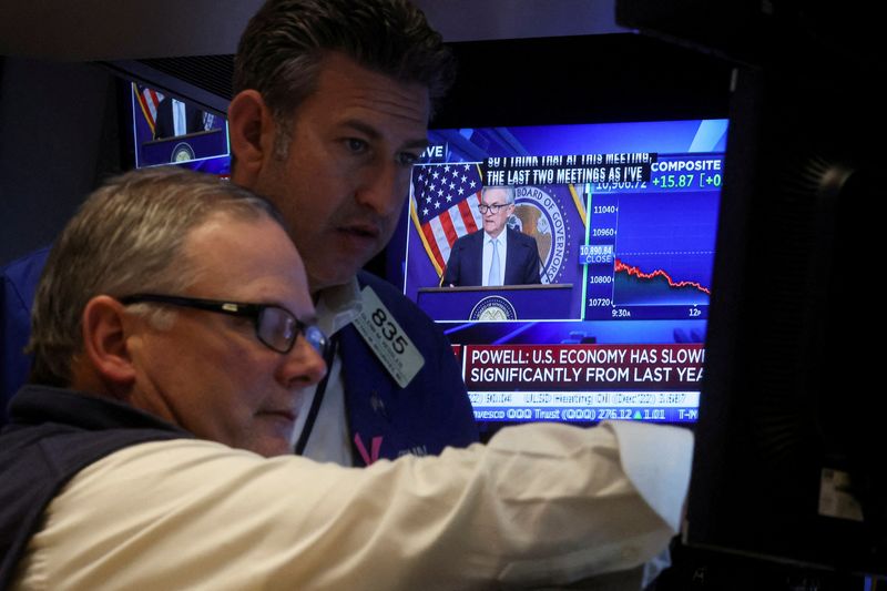 US profit growth to accelerate in 2024 despite economy risks