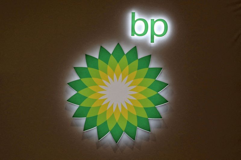 BP investors want oil firm to approach BAE chief as CEO
