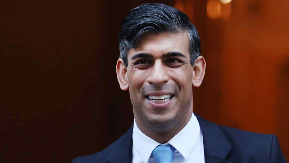 Sunak braced for big Tory rebellion over Rwanda asylum plan