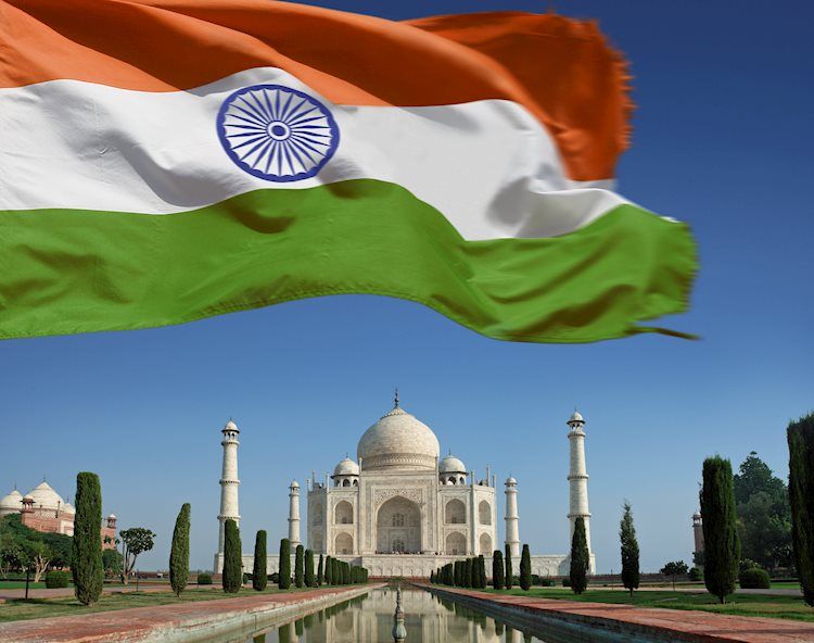 USD/INR gathers strength, all eyes on FOMC meeting
