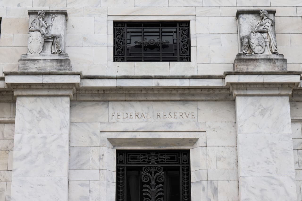 Traders are flirting with the idea of a Fed rate hike as January meeting minutes loom