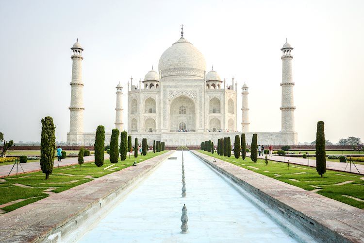 USD/INR holds positive ground, eyes on Indian WPI inflation, US Retail Sales