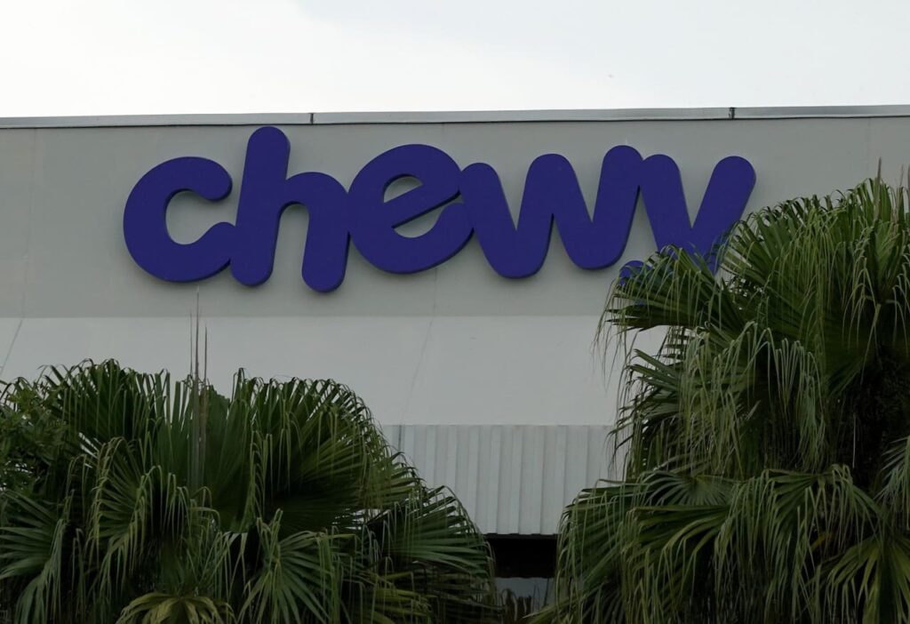 Chewy says pet business is ‘recession resilient,’ but offers this warning