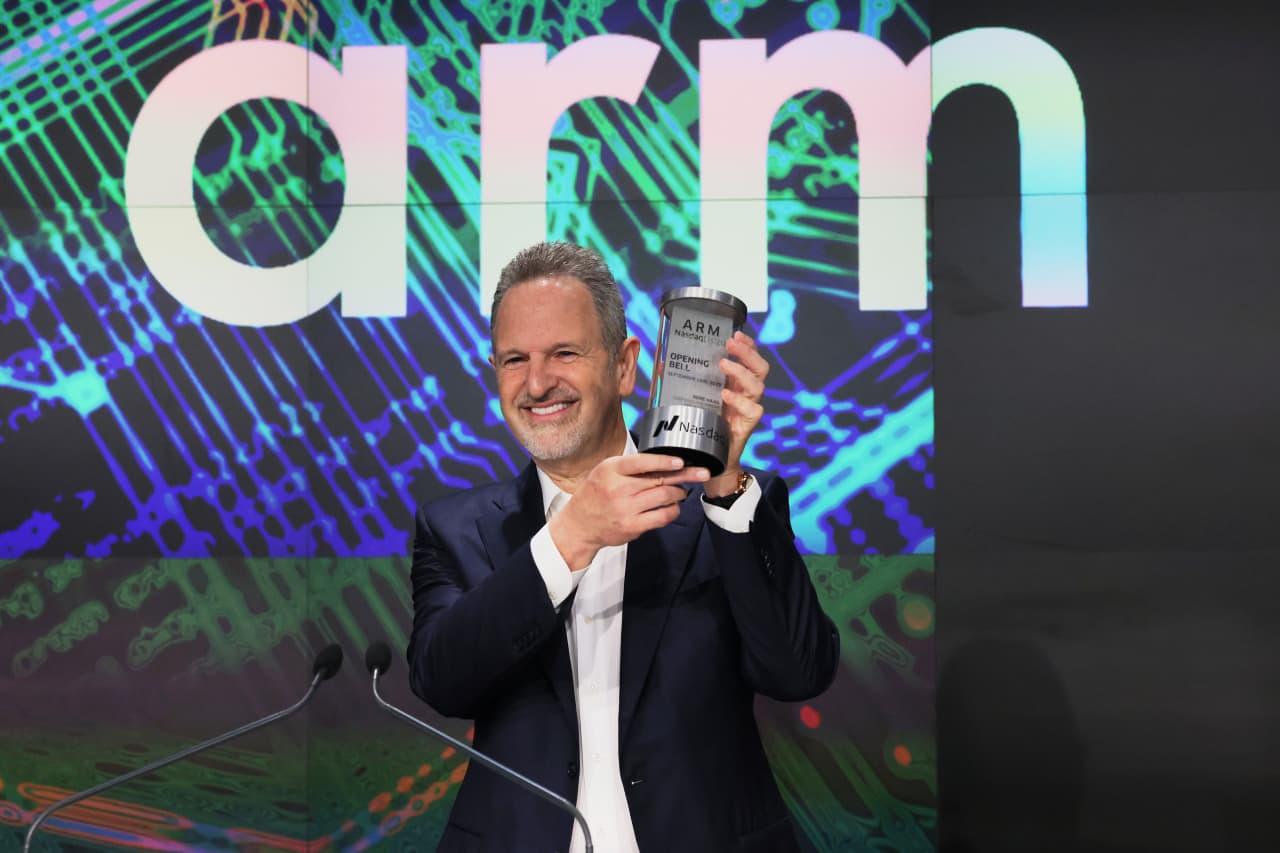 Arm aims to launch AI chips in 2025: report