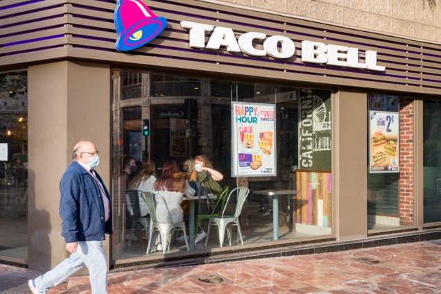 Taco Bell joins the meal deal wars with $7 Luxe Cravings Box