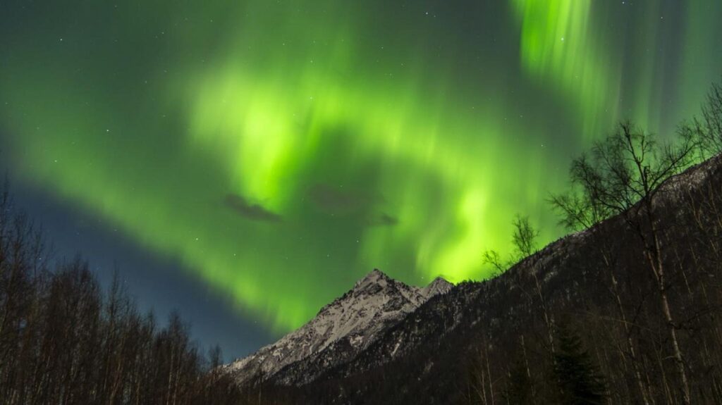 Northern Lights Forecast: These 10 States Could See Aurora Borealis Tonight