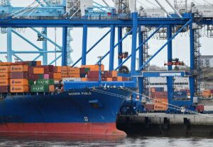 Canada Says Most Tariffs on US Remain, Pushing Back on Oxford Report