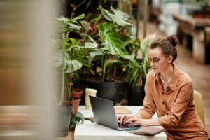 Creating a Successful Small Business Website: Essential Tips for Online Success