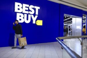 Best Buy’s stock drops after it cuts profit outlook on tariff impact