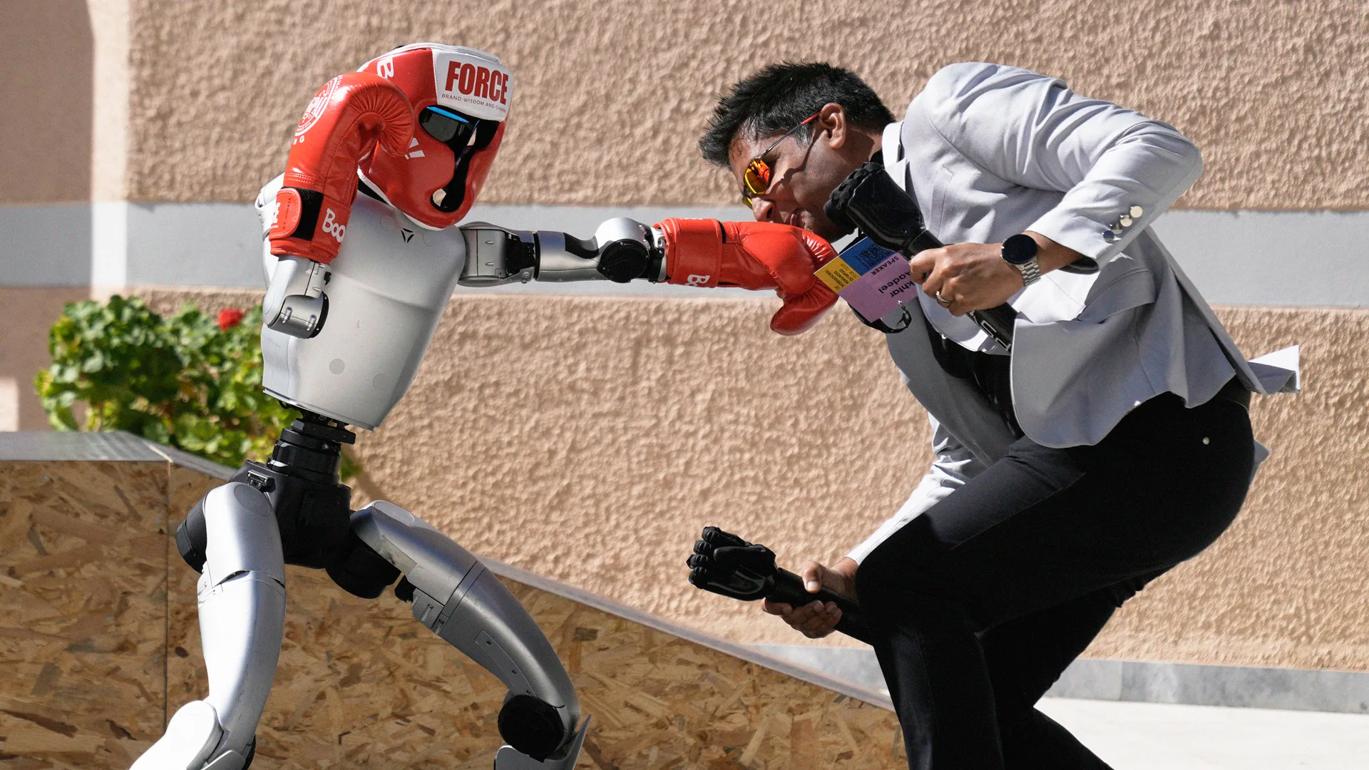 Humanoid Robots Showcase Their Skills, but They’re on a Long Road to Catch Up to AI