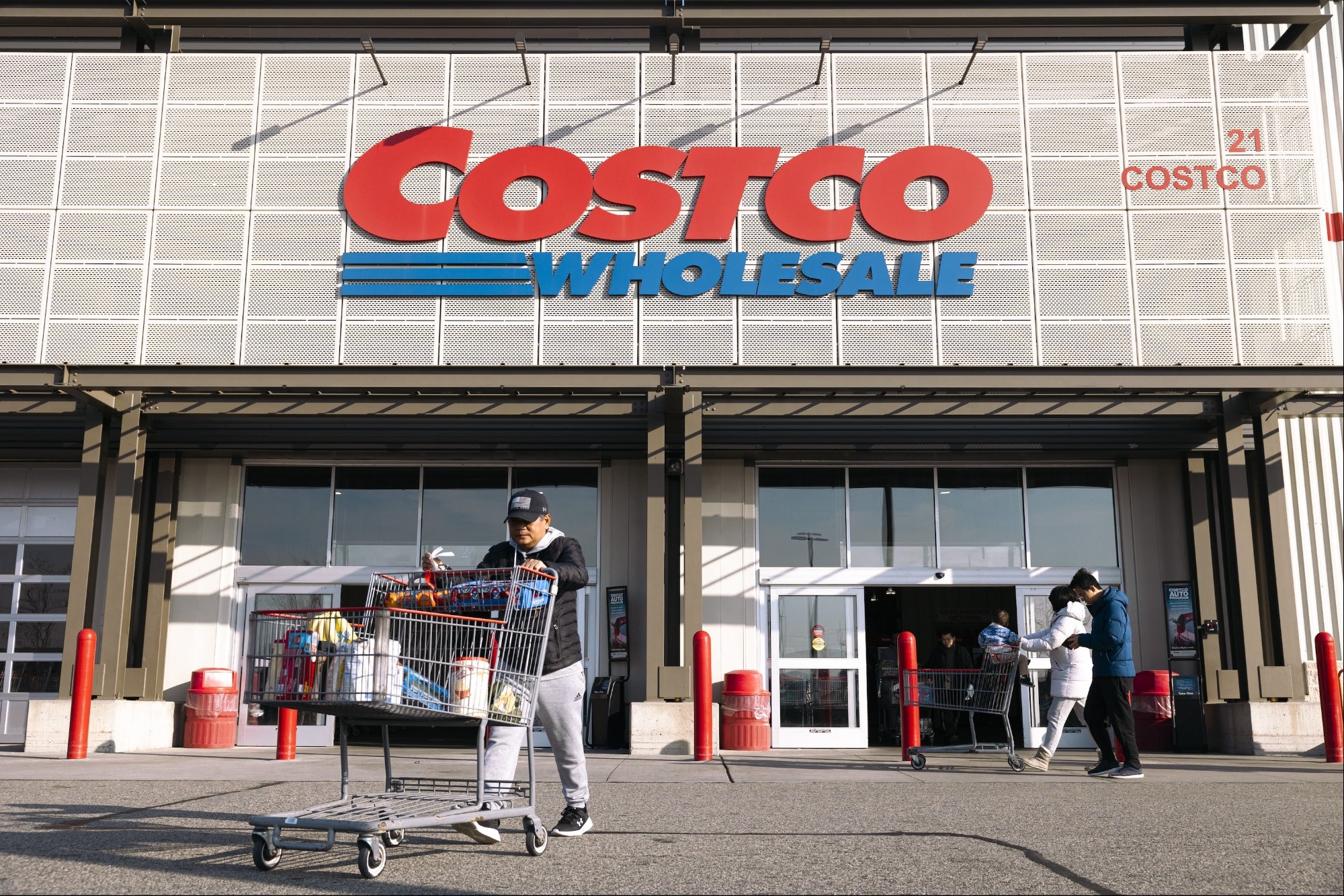 Costco’s Early Extended Hours Have Made It Easier to Shop at Peak Times, According to a New Report