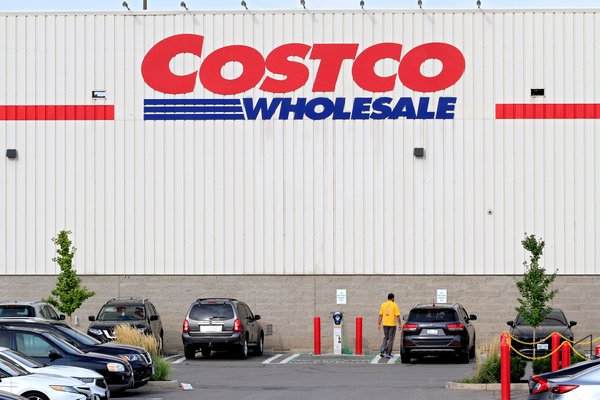 Costco earnings beat estimates, showing consumers are prioritizing value