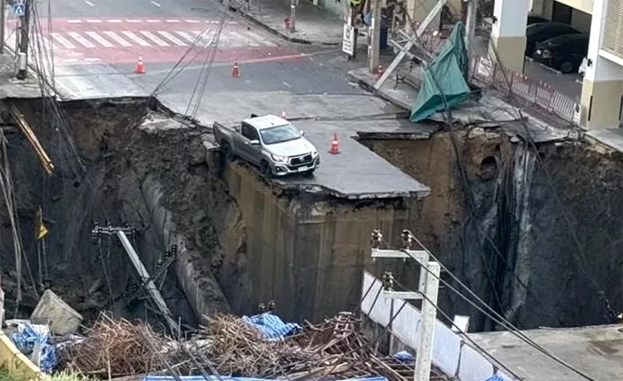 Bangkok Sinkhole Forces Halt of $2.2B Subway Extension