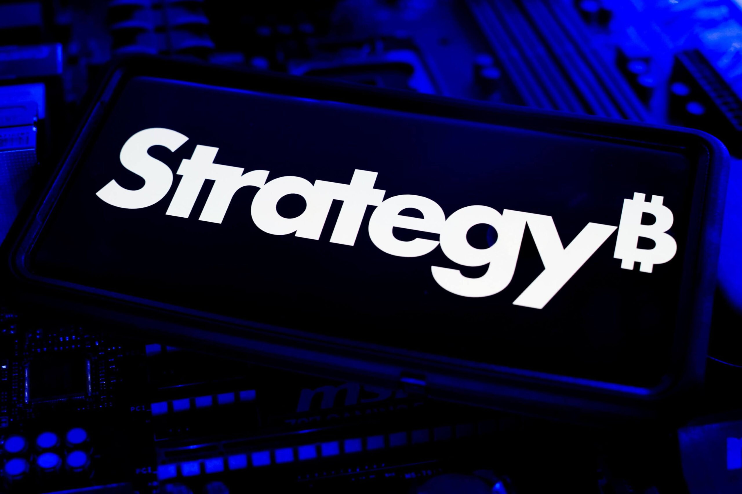 Strategy (MSTR) Stock: Saylor Hits Pause on BTC Accumulation, Boosts USD Reserve Instead