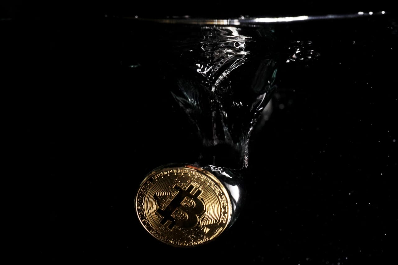 Strategy’s stock falls to fresh lows after using more share sales to buy bitcoin