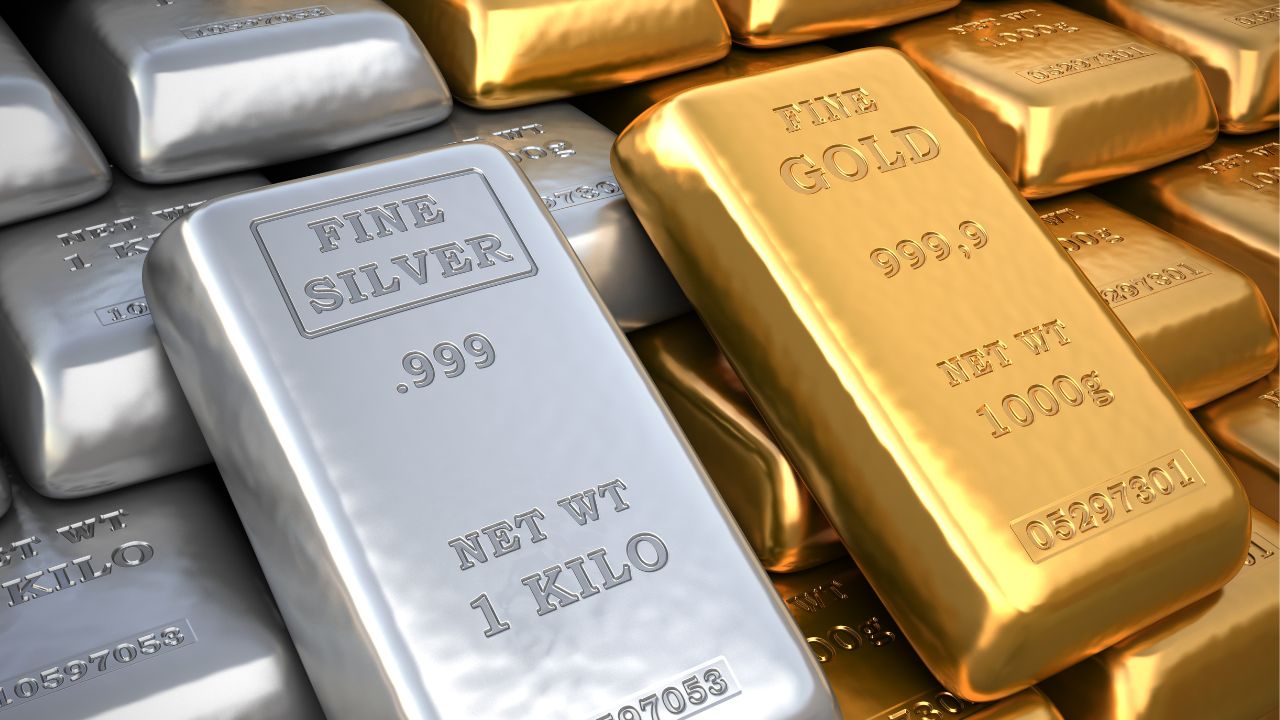 Gold Silver Prices Today Live Updates: MCX Silver prices plunge 9% after global sell-off
