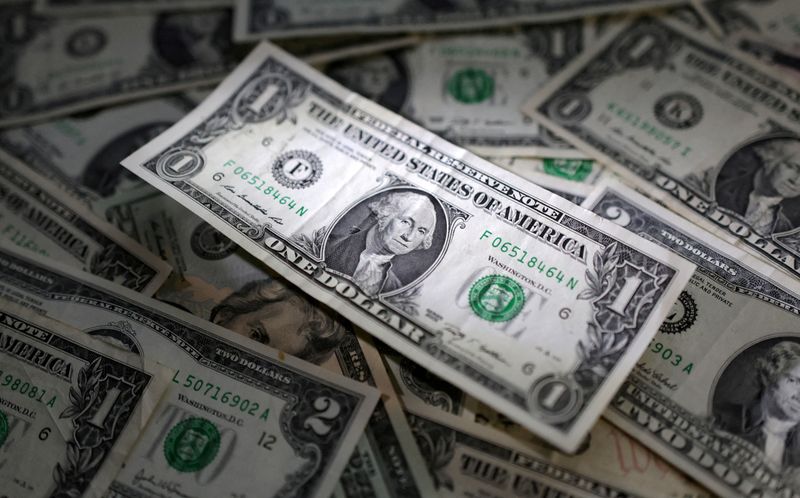 Dollar set for strongest week since November, yen steadies before polls
