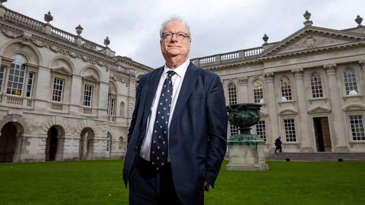 Reeves must tackle ‘badly broken’ student loans, Cambridge chancellor says