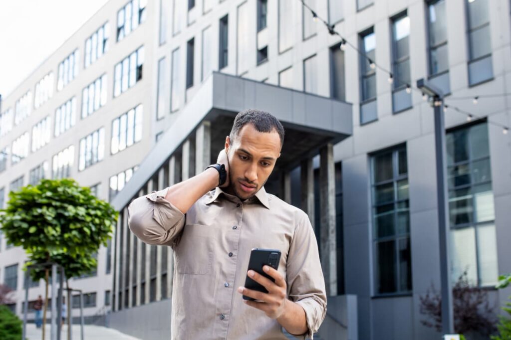 I’m 30 and I owe my dad $975 for covering my cellphone bill. Is it wrong to feel weirdly annoyed?
