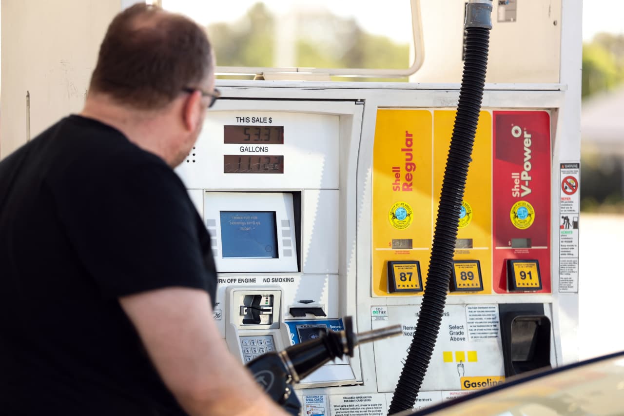 Gas-tax breaks sound tempting at $4 a gallon. Too bad they don’t actually work.