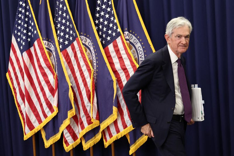 US economy ’quite resilient’, should keep growing above 2%, Fed’s Powell says
