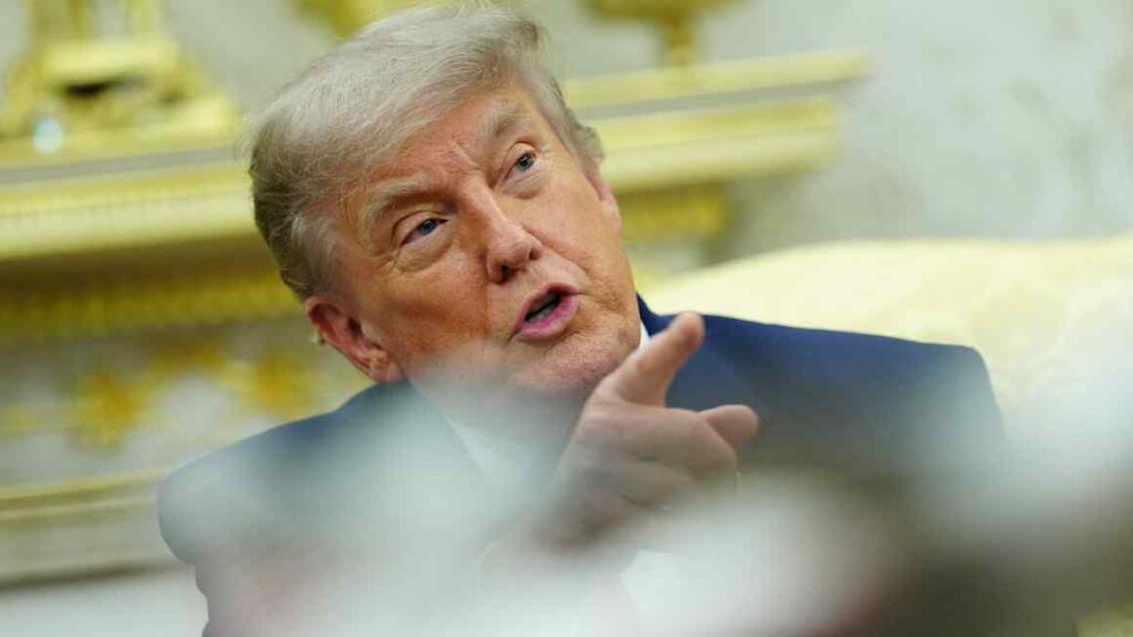 White House seeks $88bn from Congress as Trump clashes with Republicans