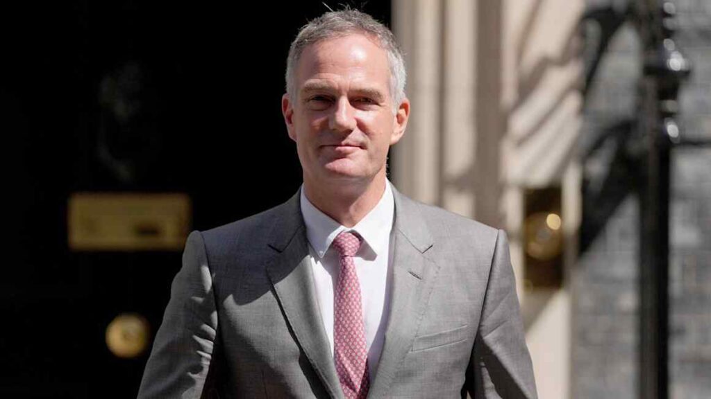 UK government split over new ‘golden visa’ scheme to woo super-rich
